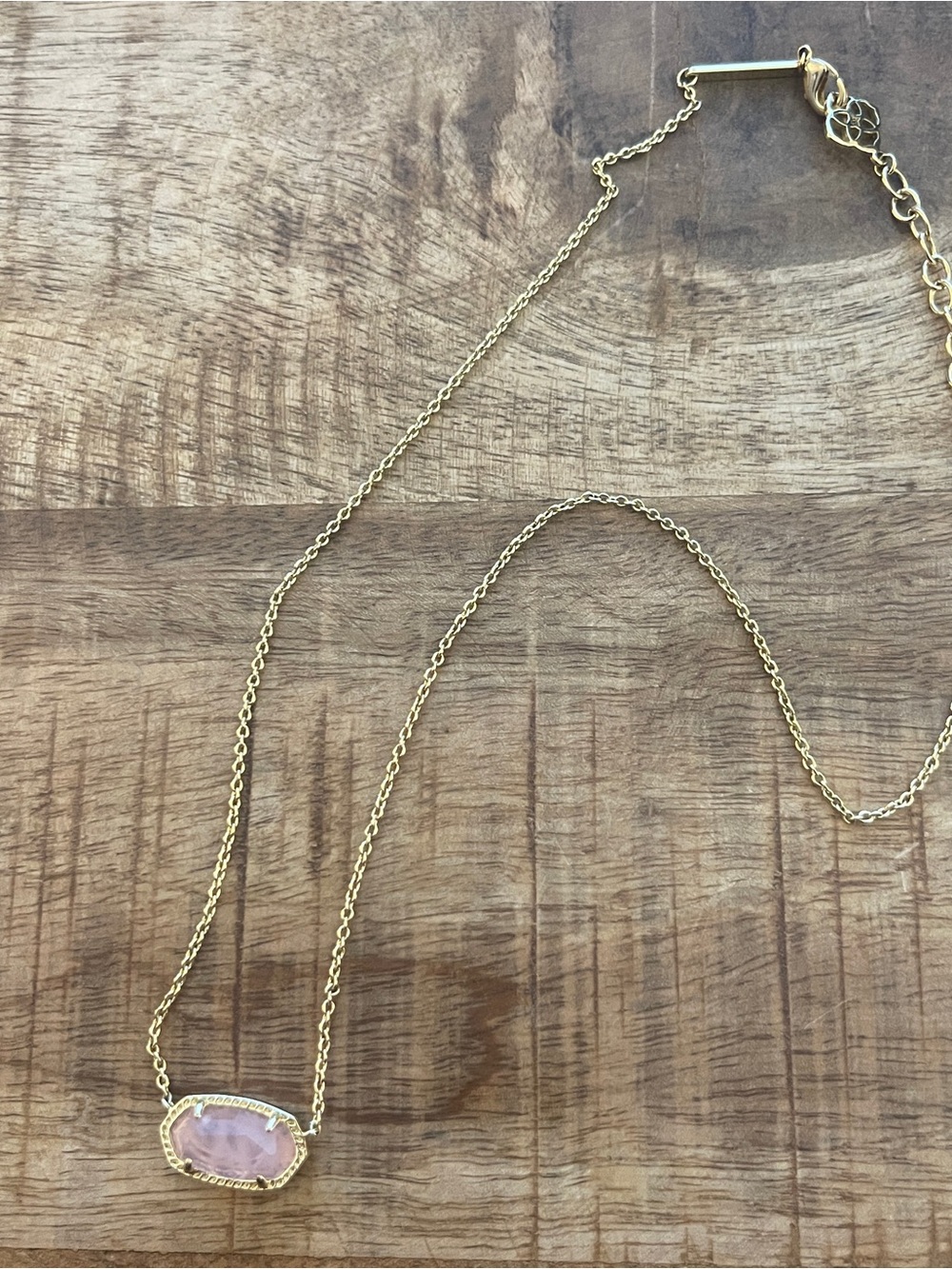 Kendra Scott short necklace in pink and gold